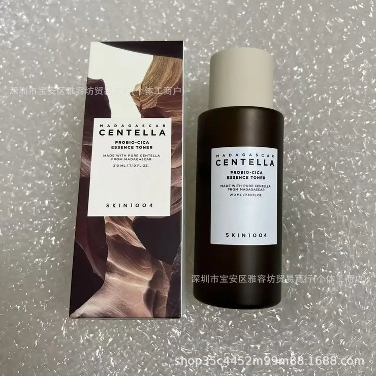 skin1004 Centella asiatica toner is gentle and acne-relieving, moisturizing, soothing and repairing barriers, wet compress 210ml