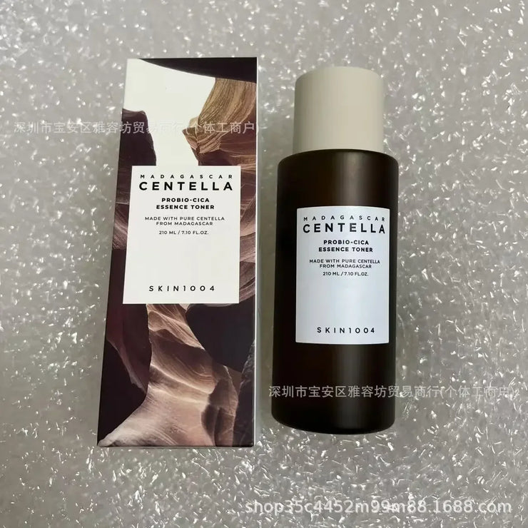 skin1004 Centella asiatica toner is gentle and acne-relieving, moisturizing, soothing and repairing barriers, wet compress 210ml