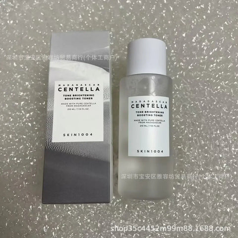 skin1004 Centella asiatica toner is gentle and acne-relieving, moisturizing, soothing and repairing barriers, wet compress 210ml