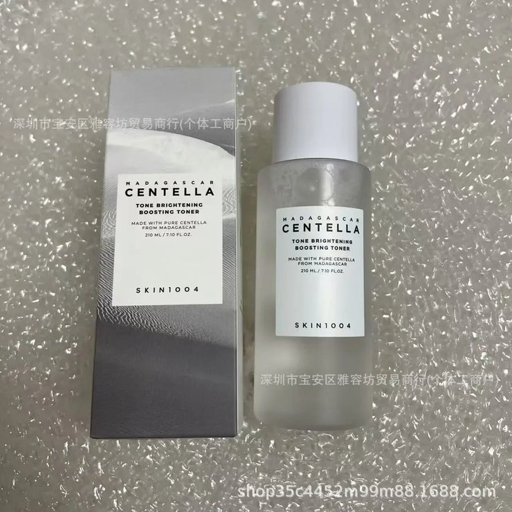 skin1004 Centella asiatica toner is gentle and acne-relieving, moisturizing, soothing and repairing barriers, wet compress 210ml