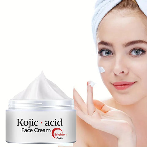 Moisturizing cream nourishes the skin, effectively improves skin tone, hydrates and moisturizes